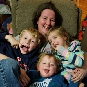 Meet your Posher, Leslie